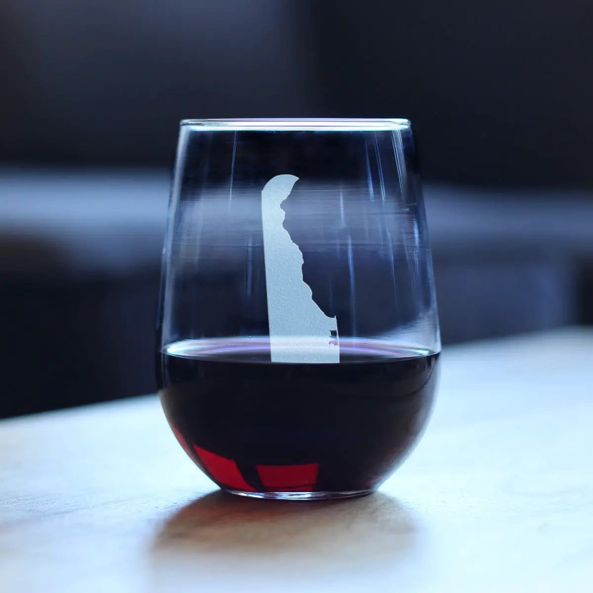 Etched Stemless Wine Glass | 17 oz | Dishwasher Safe | Delaware State Outline