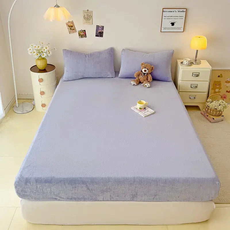 Fitted Bed Sheet | Polyester Fleece | Plaid Pattern | Single Queen King
