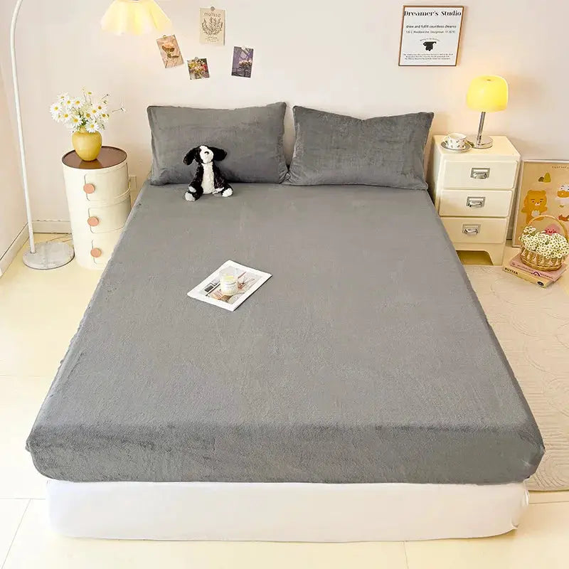 Fitted Bed Sheet | Polyester Fleece | Plaid Pattern | Single Queen King