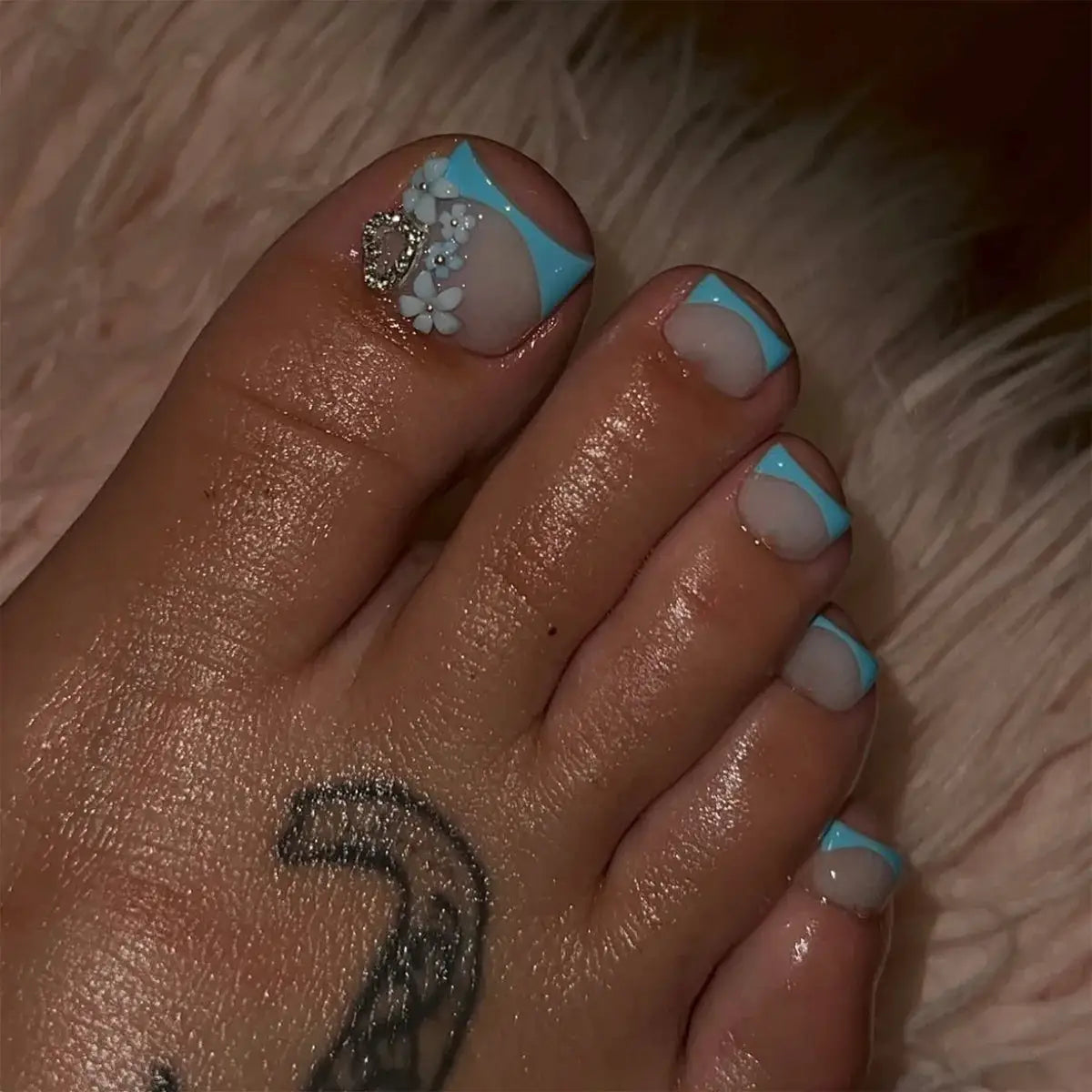 Press On Toe Nails | French Tip | Rhinestone Heart | 24 Piece Set