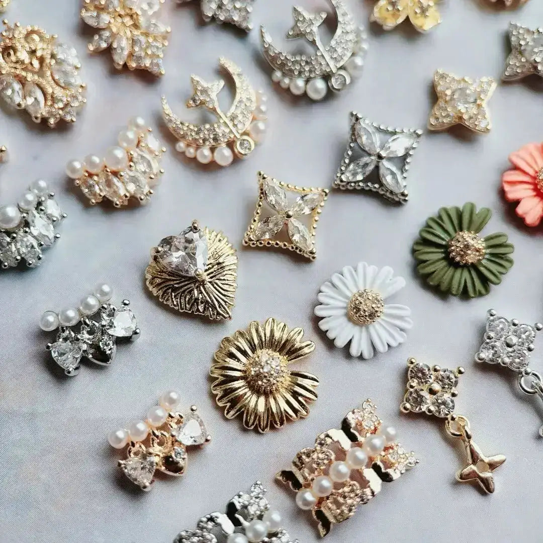 10pcs/lot Luxury Flower Love Heart Zircon Metal Nails Jewelry Material Decorations Nail Art Accessories Charms Parts Supplies from PriceLows™