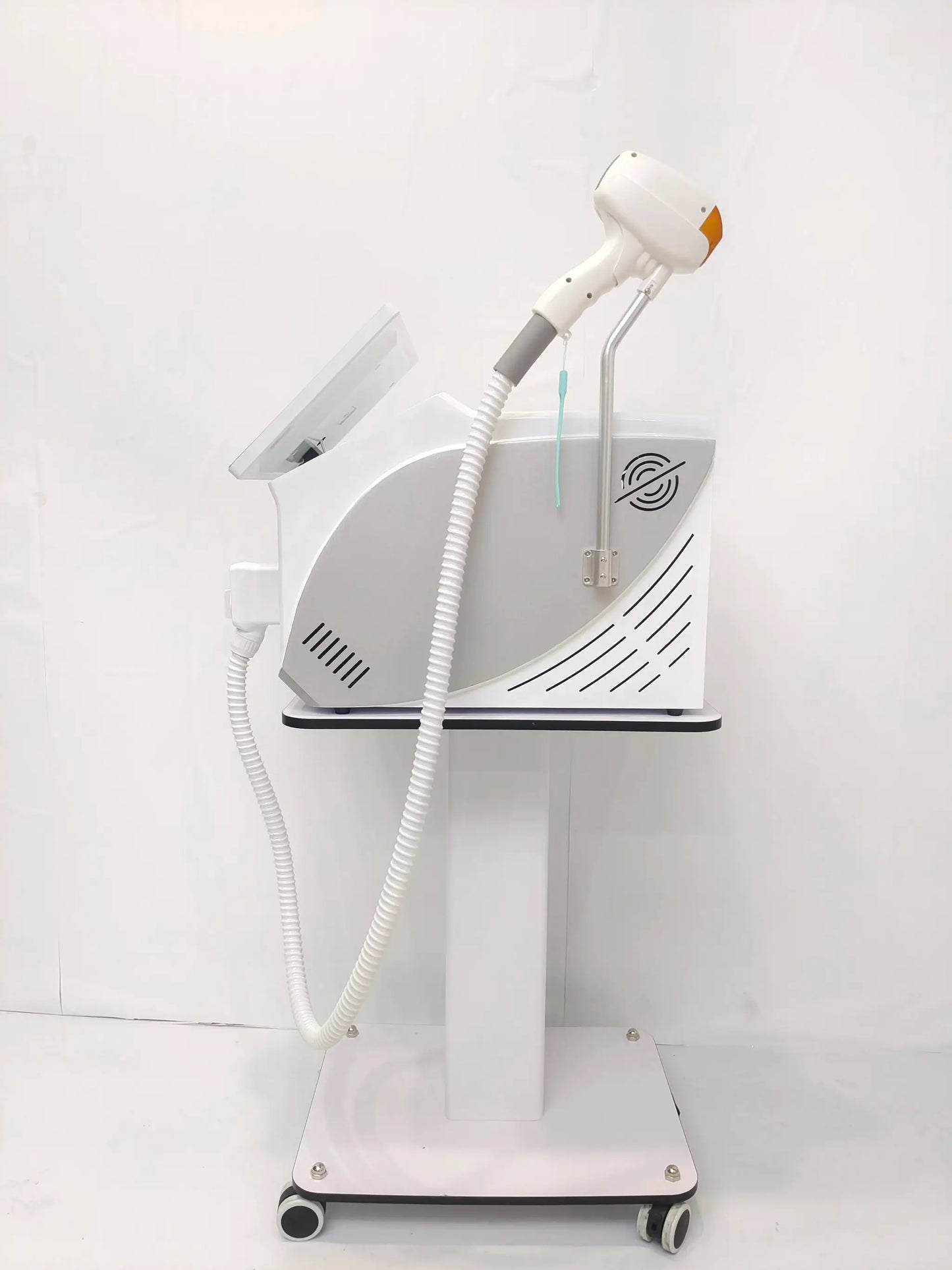 Professional Laser Epilator | 4000W Diode | Alexandrite Tri-wavelength | Ice Cooling