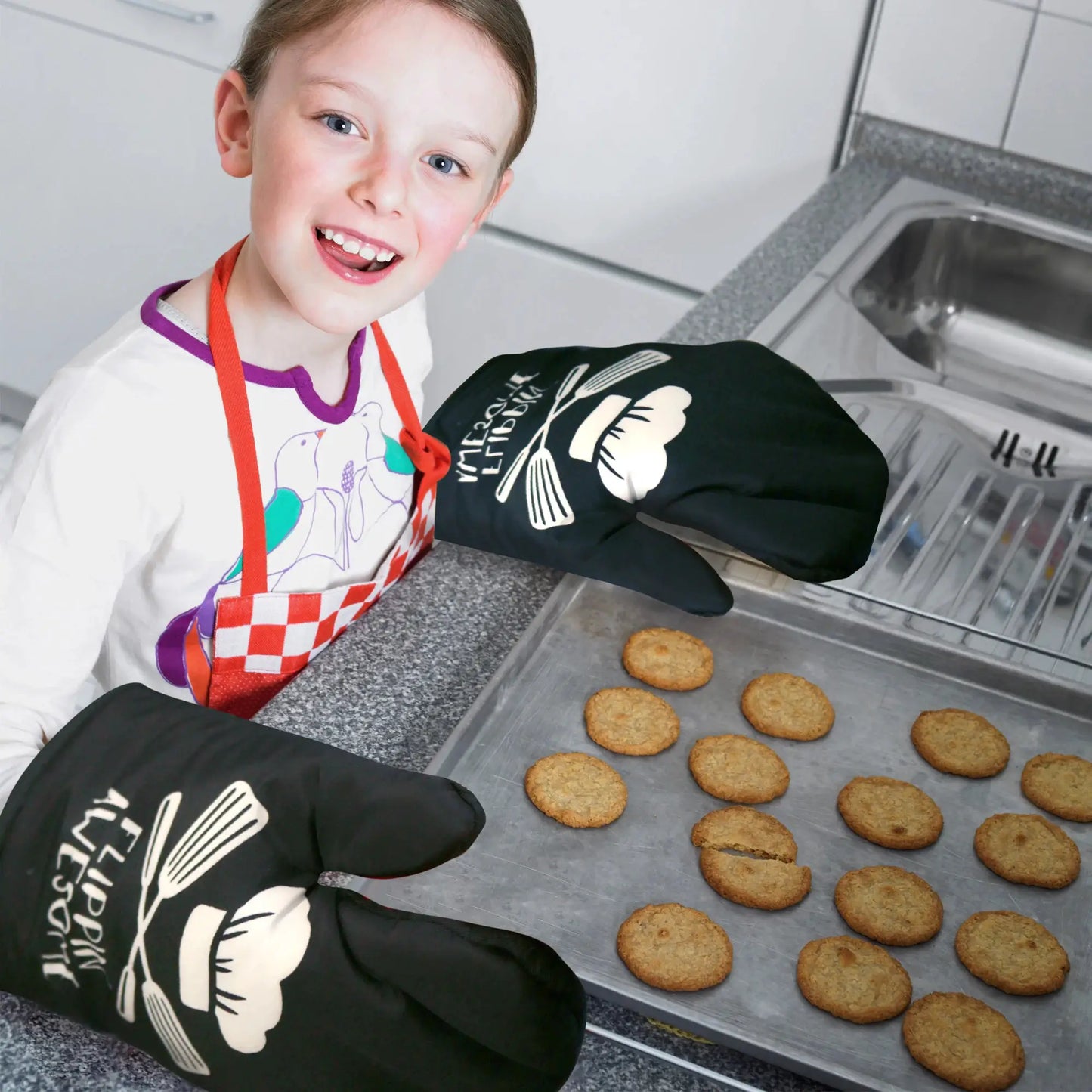 Oven Mitt Set | Insulated Heat Resistant | Cartoon Design | Set 2 Glove and Pad