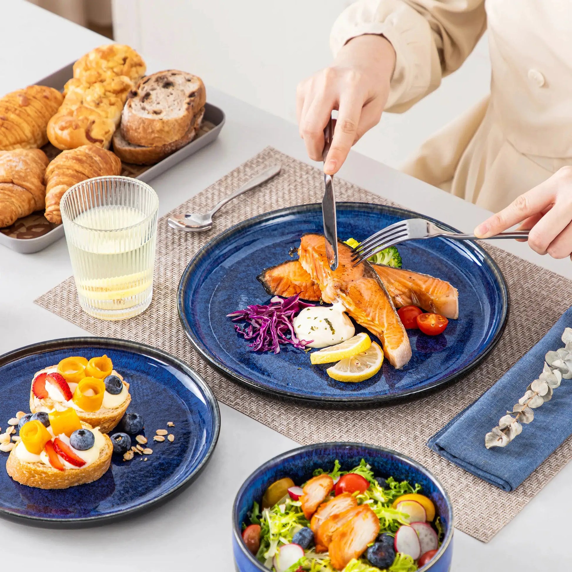 vancasso 12/24 PCS Starry Blue Reactive Glaze Stoneware Dinnerware Sets Ceramic Plates Set with 4 pcs Dinner Plate/Dessert/Bowl from PriceLows™