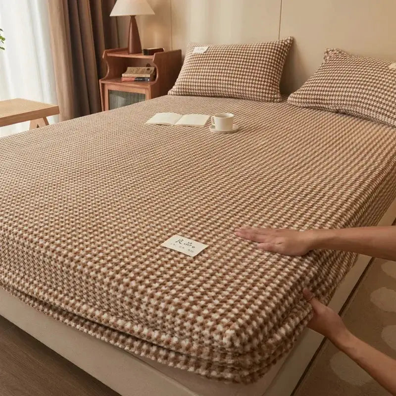 Coral Fleece Fitted Sheet | 400 Thread Count | Deep Pocket Fit | Twin To King