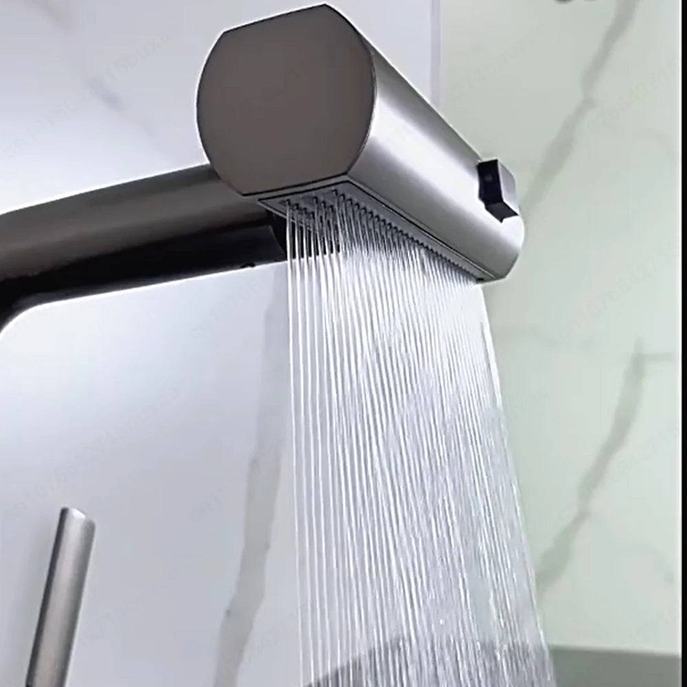 Kitchen Faucet | Waterfall Pull-Out | Digital Display | White