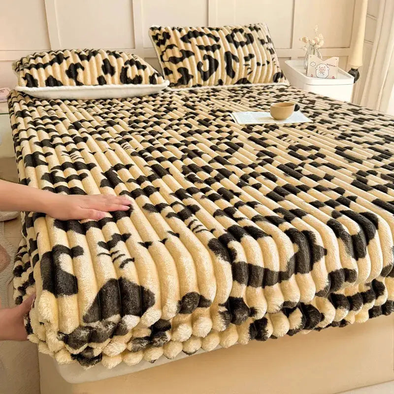Fitted Sheet | 400 Thread Count | 100 Percent Polyester | Printed Deep Pocket