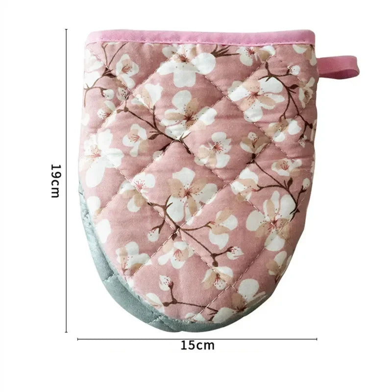 Oven Mitts | Heat Resistant | Heart Shaped Design | One Size