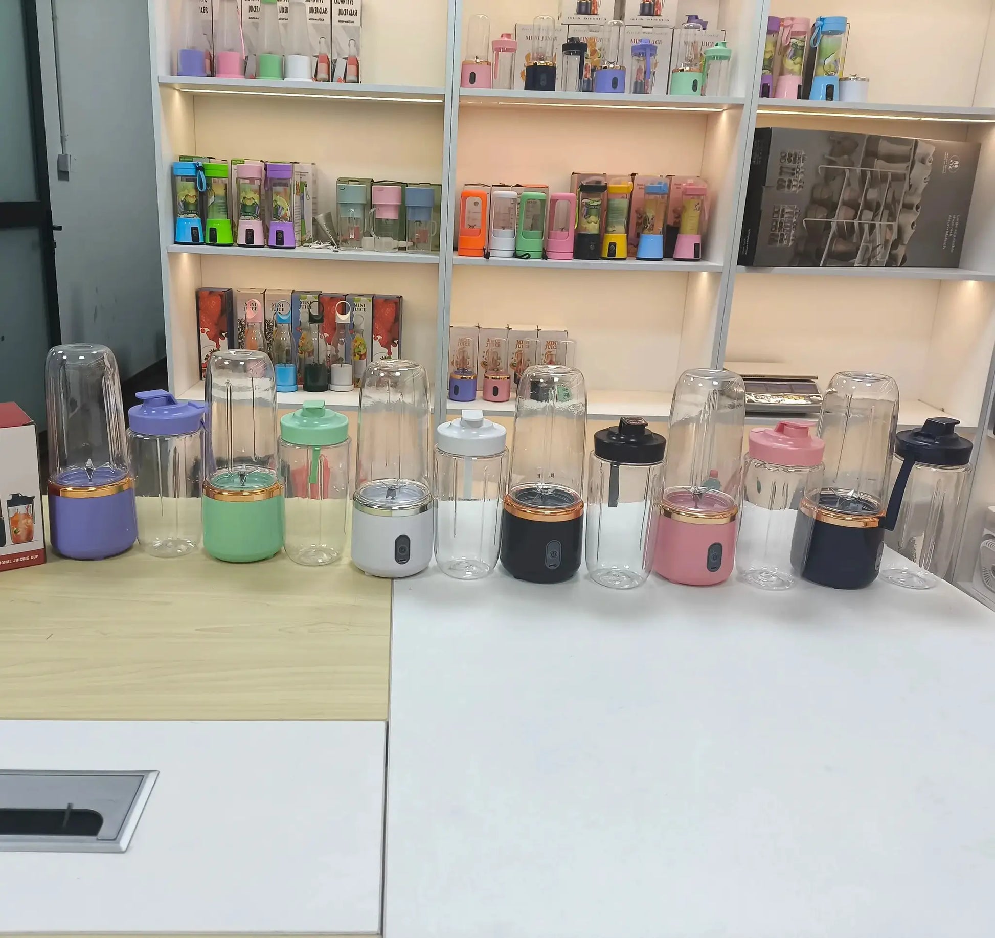 6 Color 400ml Portable USB Blender Electric Travel Juicer Cup For Smoothie Milkshake Kitchen Mini Mixer Tool from PriceLows™