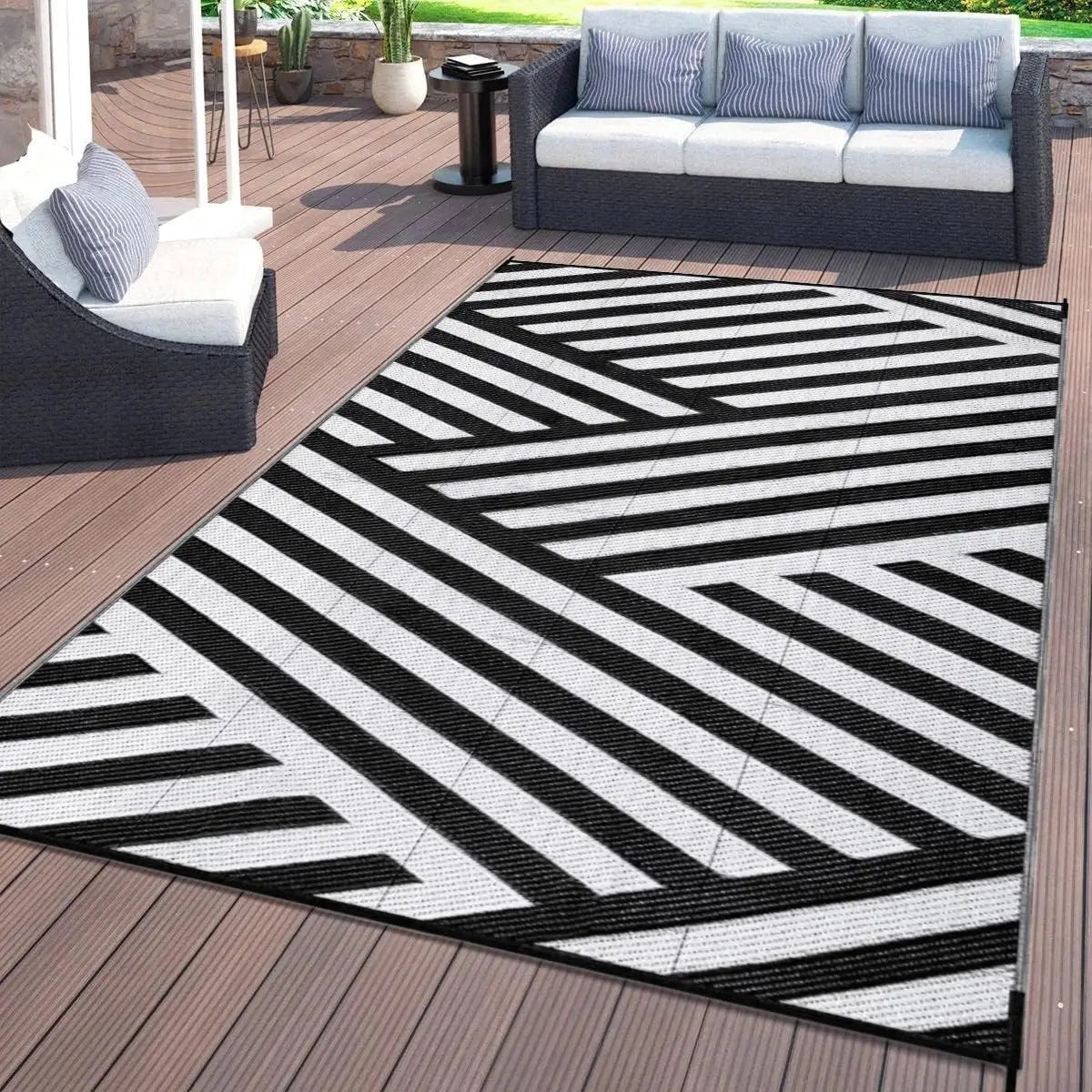 Double-Sided Outdoor Waterproof Reversible Mats Plastic Straw Patio Rugs PP Material Double Layer Woven Carpet Family Picnic Mat from PriceLows™