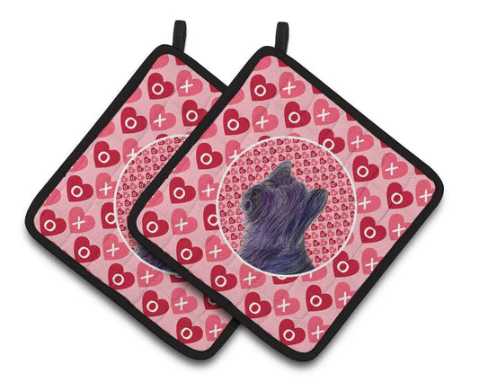 Pot Holder Set of 2 | Heat Resistant Quilted Hot Pads | 7.5 x 7.5 Inch | Skye Terrier Hearts Love and Valentine's Day Portrait