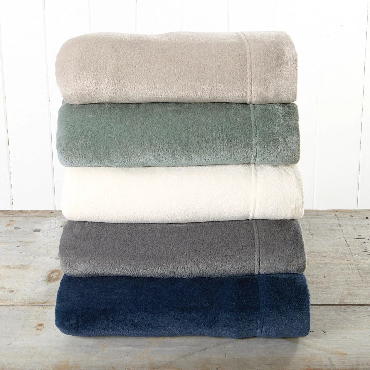 Solid Plush Sheet - Velvet Luxe Collection from PriceLows™