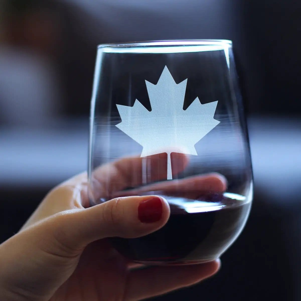 Etched Stemless Wine Glass | 17 oz | Dishwasher Safe | Canada Maple Leaf