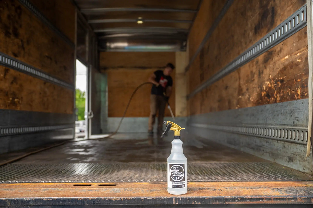 White Lightning Industrial Degreaser from PriceLows™