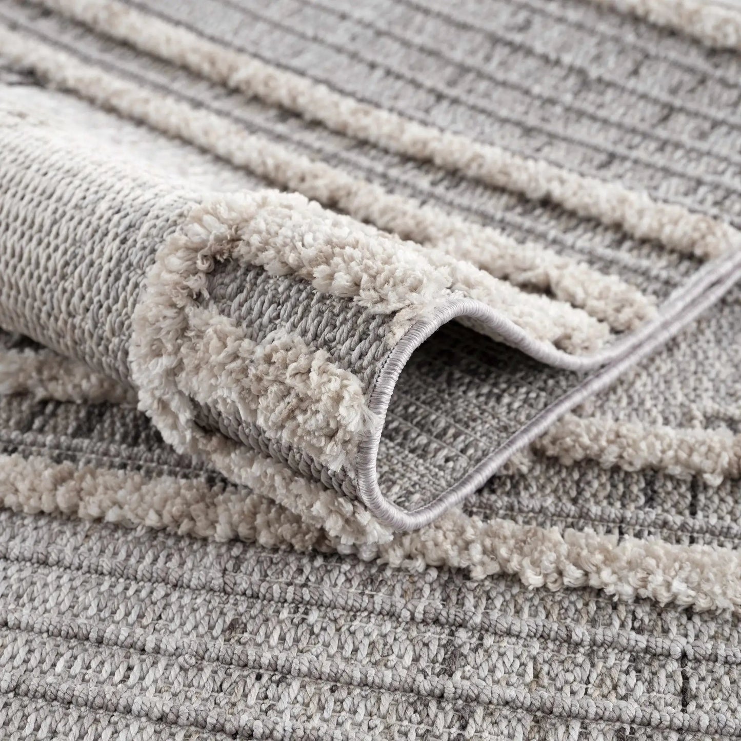 Amaga Area Rug from PriceLows™