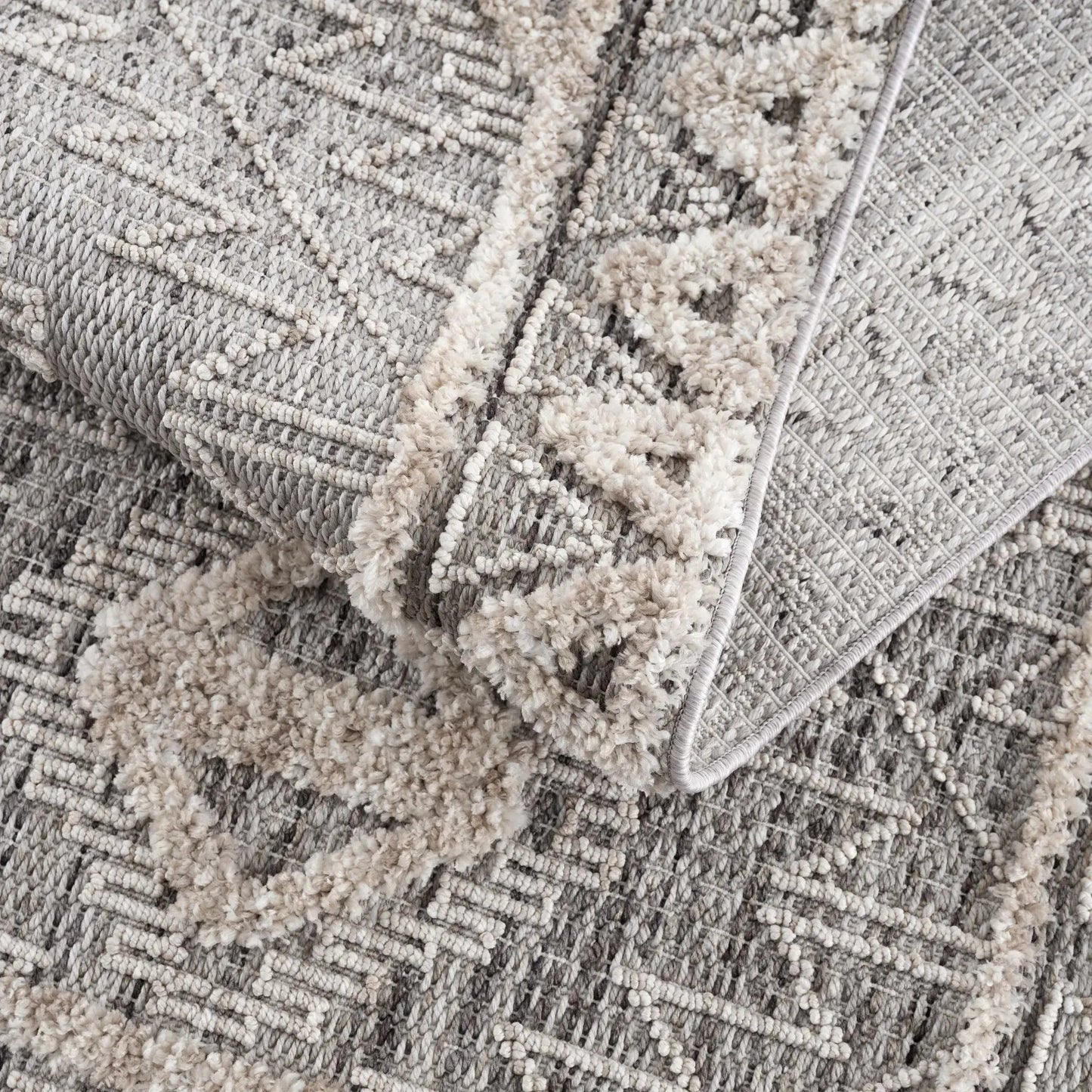Agoo Area Rug from PriceLows™