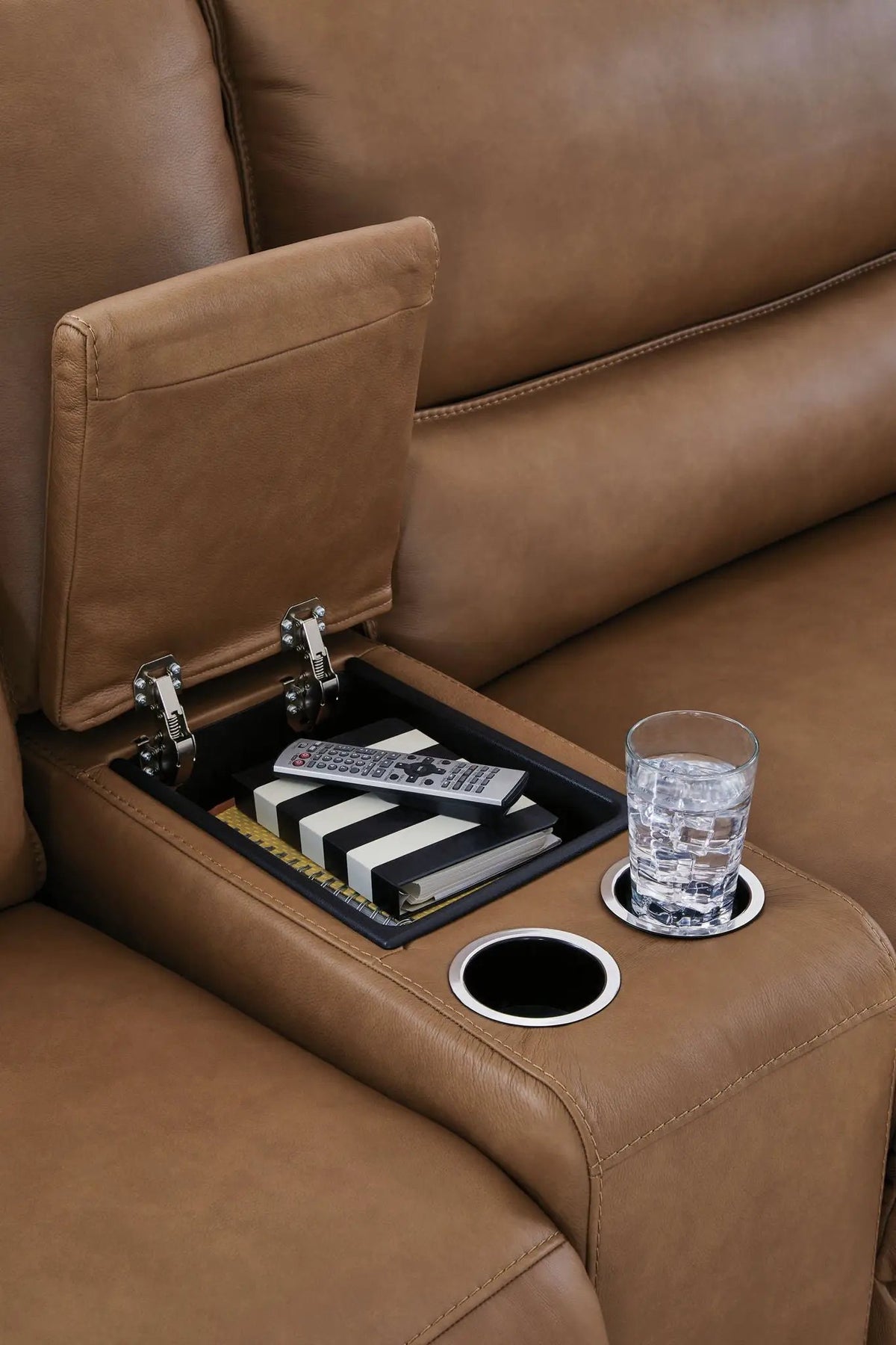 DeepWakes Power Reclining Sectional | Chaise Included | Ultra-Stylish Design | 130 Inch Length