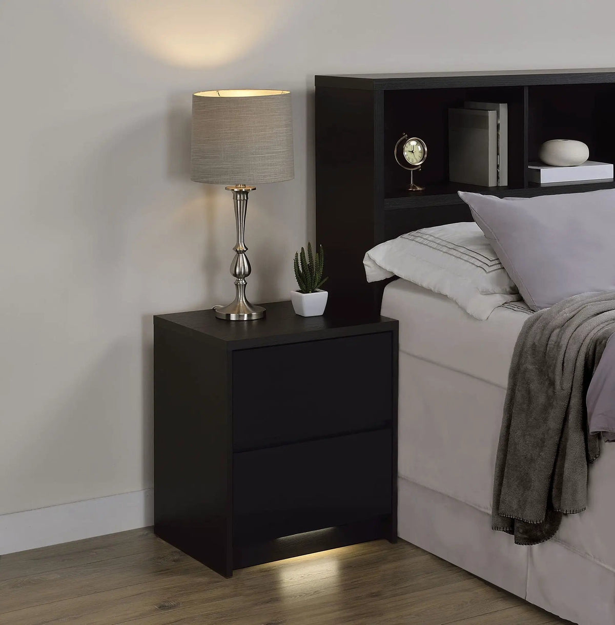 Westpark 2-drawer Nightstand LED Lights and USB | 19.75 x 15.5 x 23.5 in | Engineered Wood & Veneer | Black