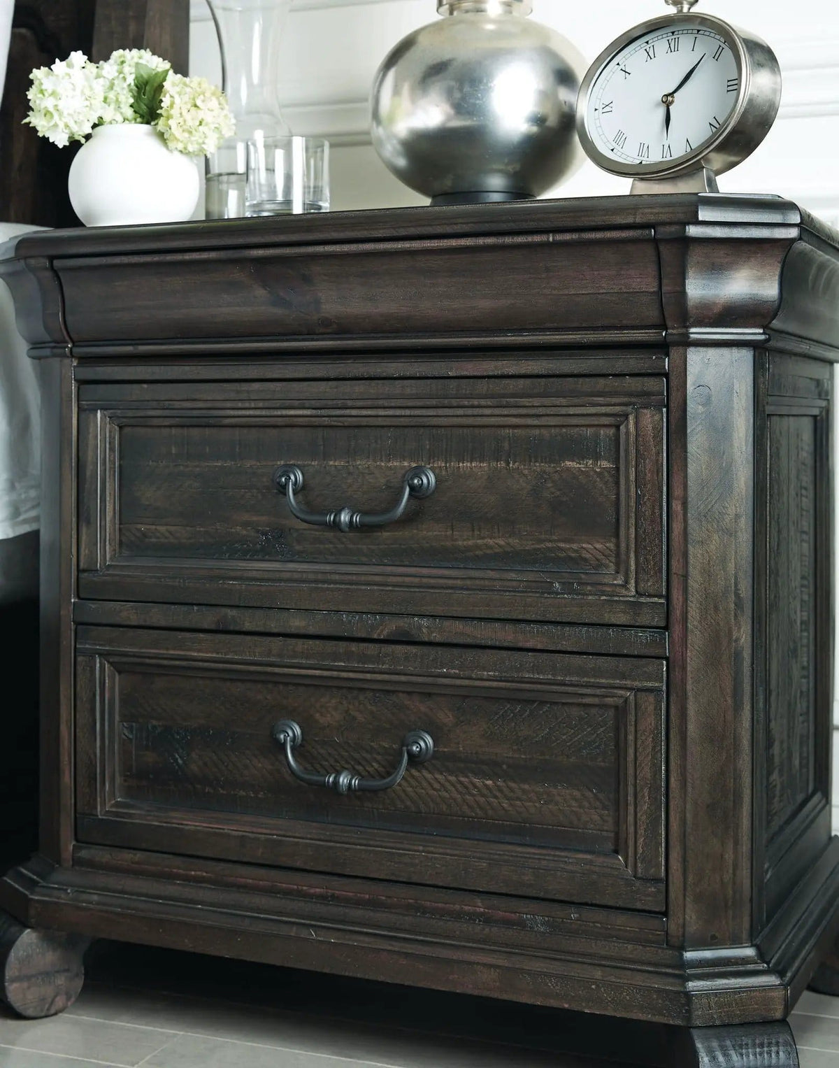 Bellamy Drawer Nightstand | 18 x 30 x 28 in | Veneer | Peppercorn