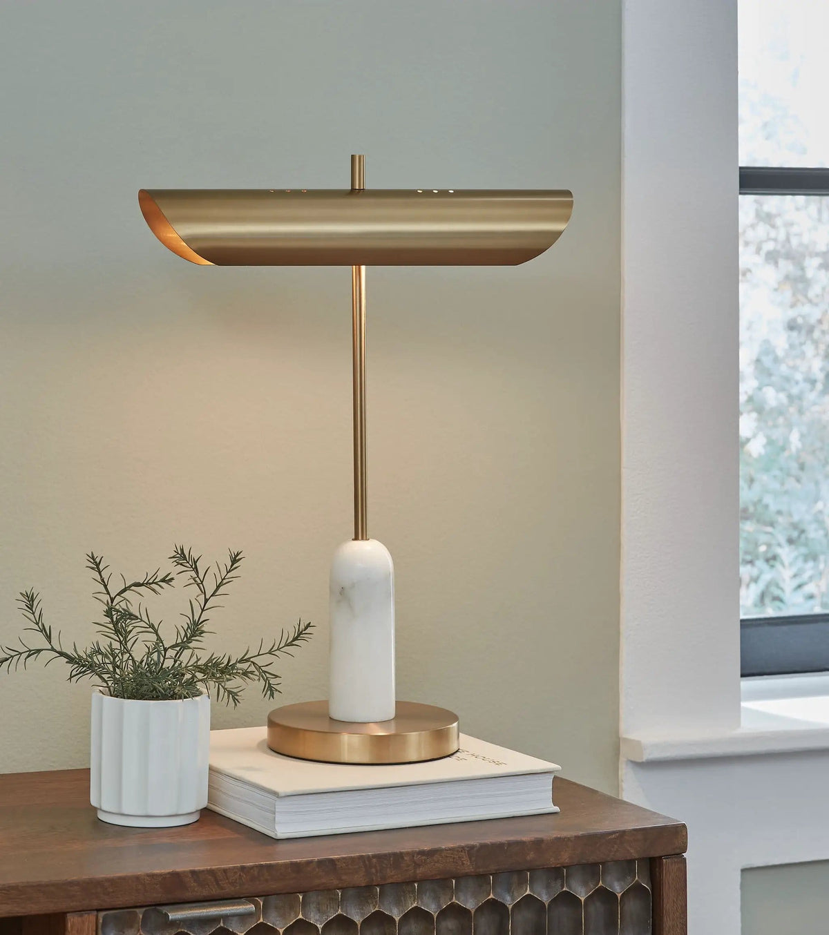 Rowleigh Marble Desk Lamp | 16 x 6.75 x 20.5 in | Marble & Metal | Gold Finish / White