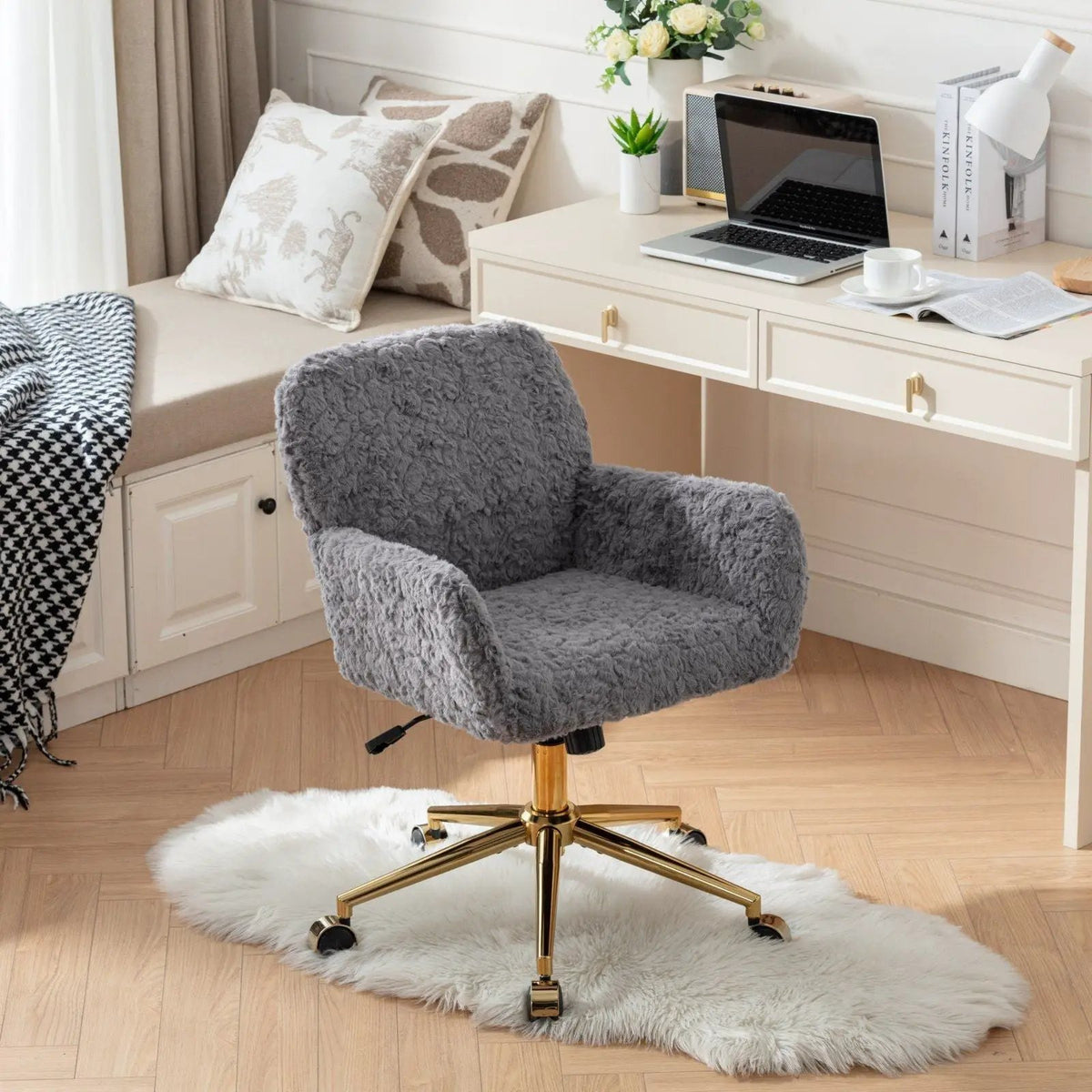 Office Chair | Adjustable Height | Reclining Faux Fur Seat | Large