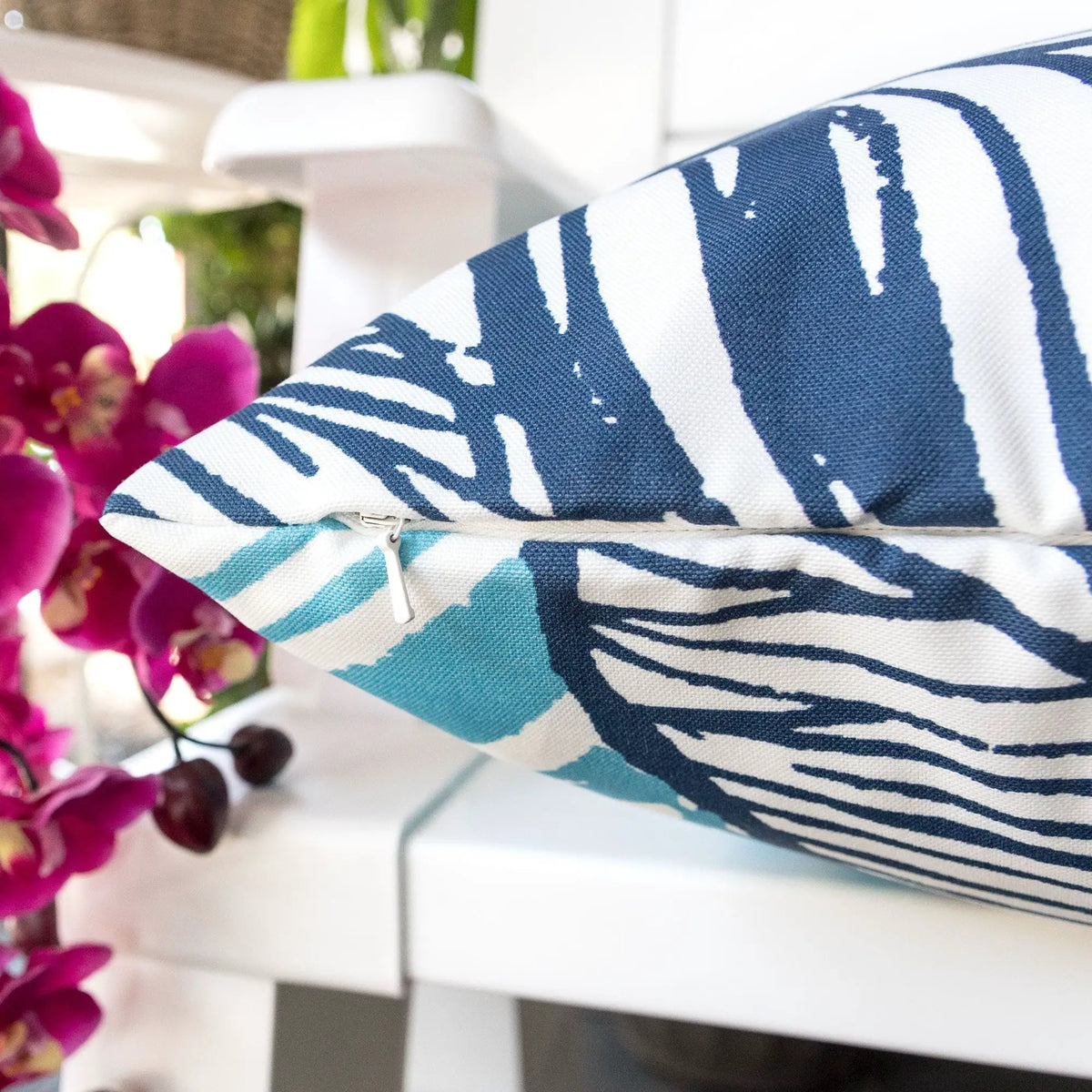 Leaf Vein Outdoor Pillow | Indigo | Mold And Mildew Resistant | Removable Cover