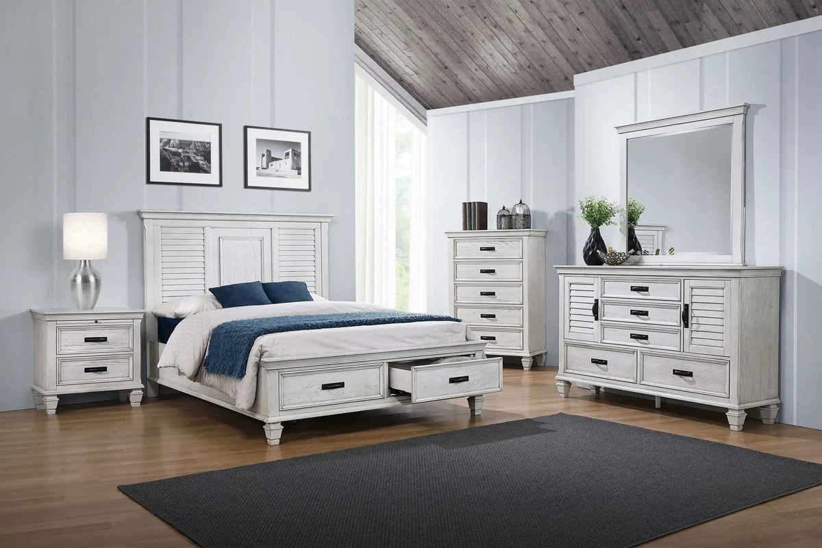 Franco 2-drawer Nightstand Distressed | 28 x 15.5 x 28 in | 2-Drawer | White