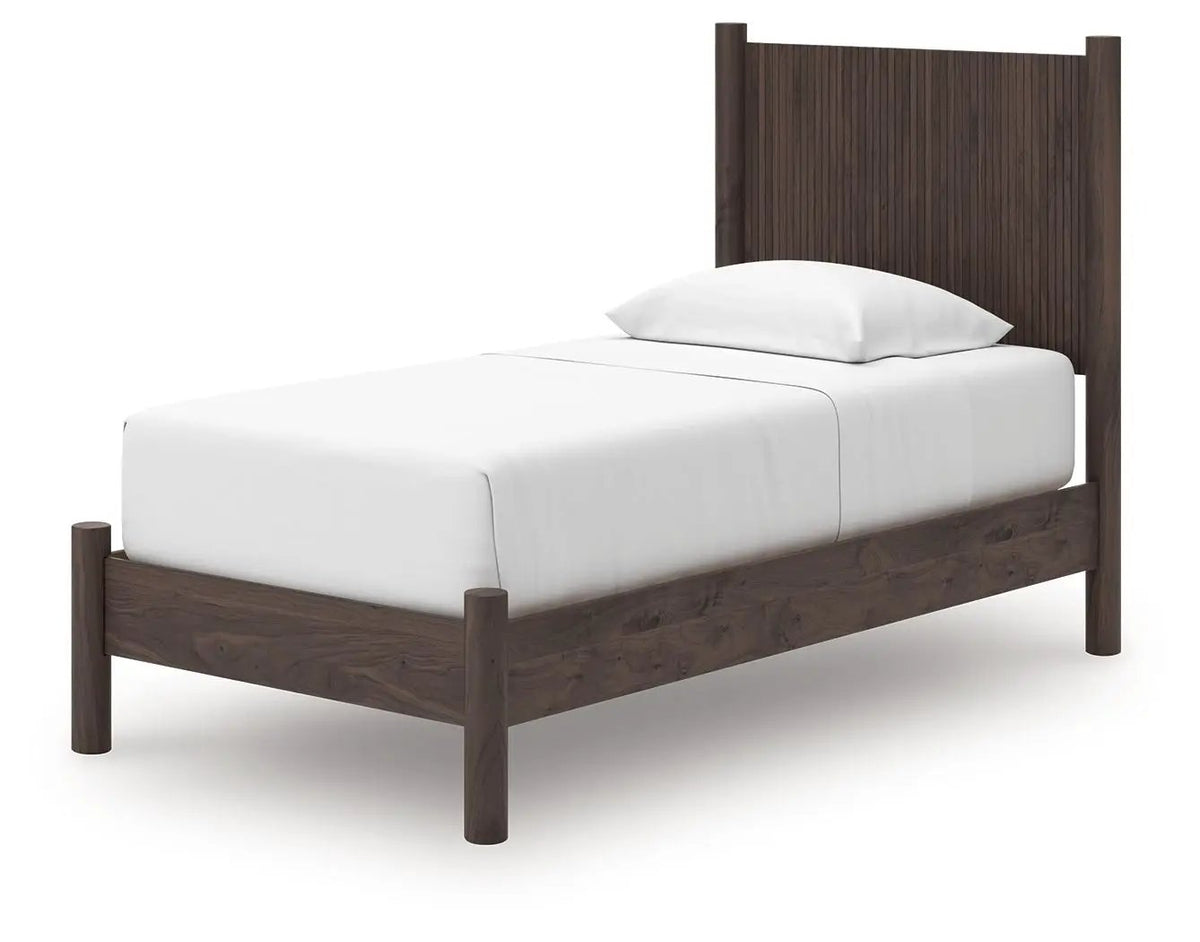 Pamytta Panel Platform Bed | Reeded Accents | Retro Boho Style | 80 Inch Length