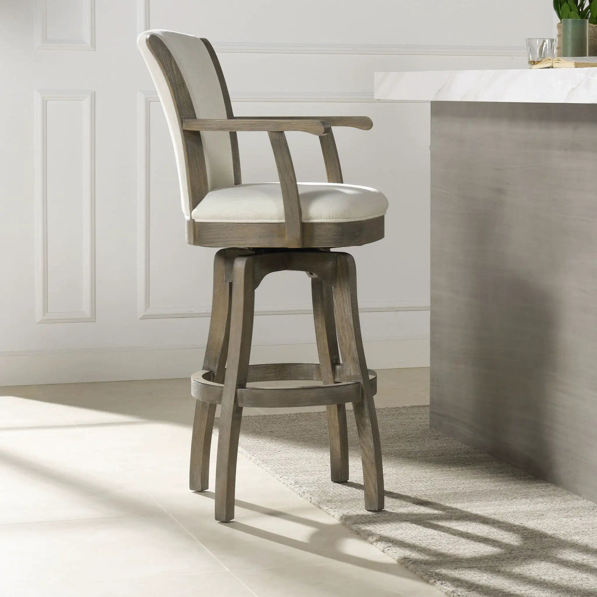 Williams Swivel Bar Stool With Armrests Bar Height (28"-30") | 4 Pieces | Wood & Brass | Dining Room