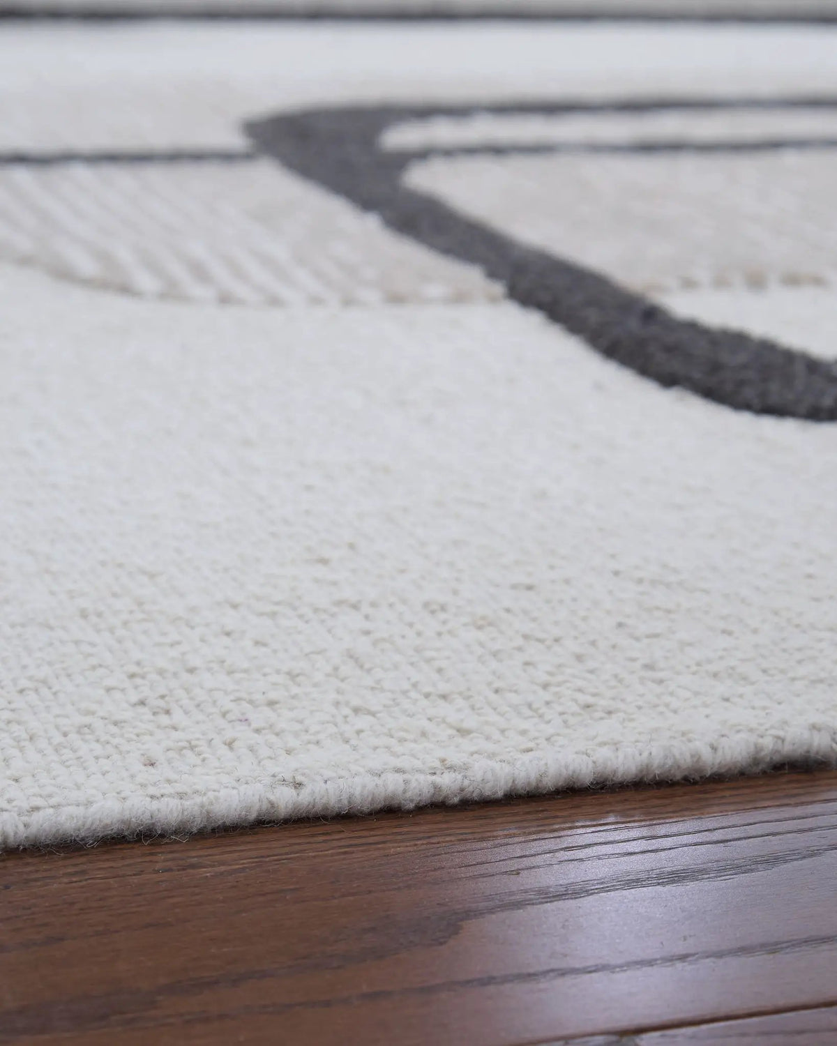 Davismour Area Rug | 91.5 x 118 Inch | Hand Tufted | Abstract Design