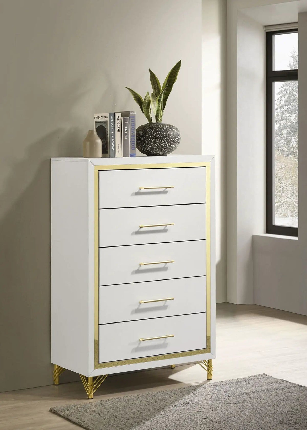 Lucia 5-drawer Bedroom Chest of Drawers | 31.5 x 17.25 x 49.25 in | Metal | White