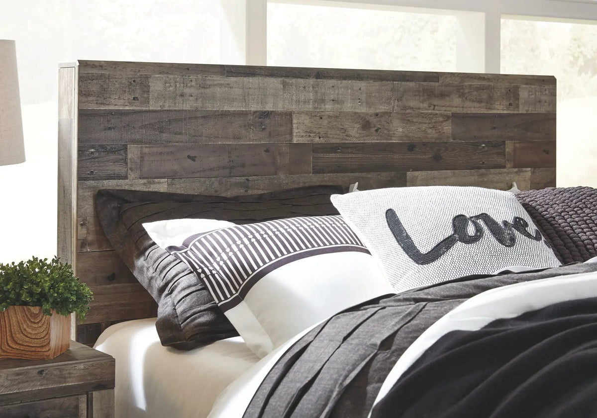 Derekson Panel Bedroom Set | 4-Piece | Rustic Butcher Block Finish | Replicated Pine Grain