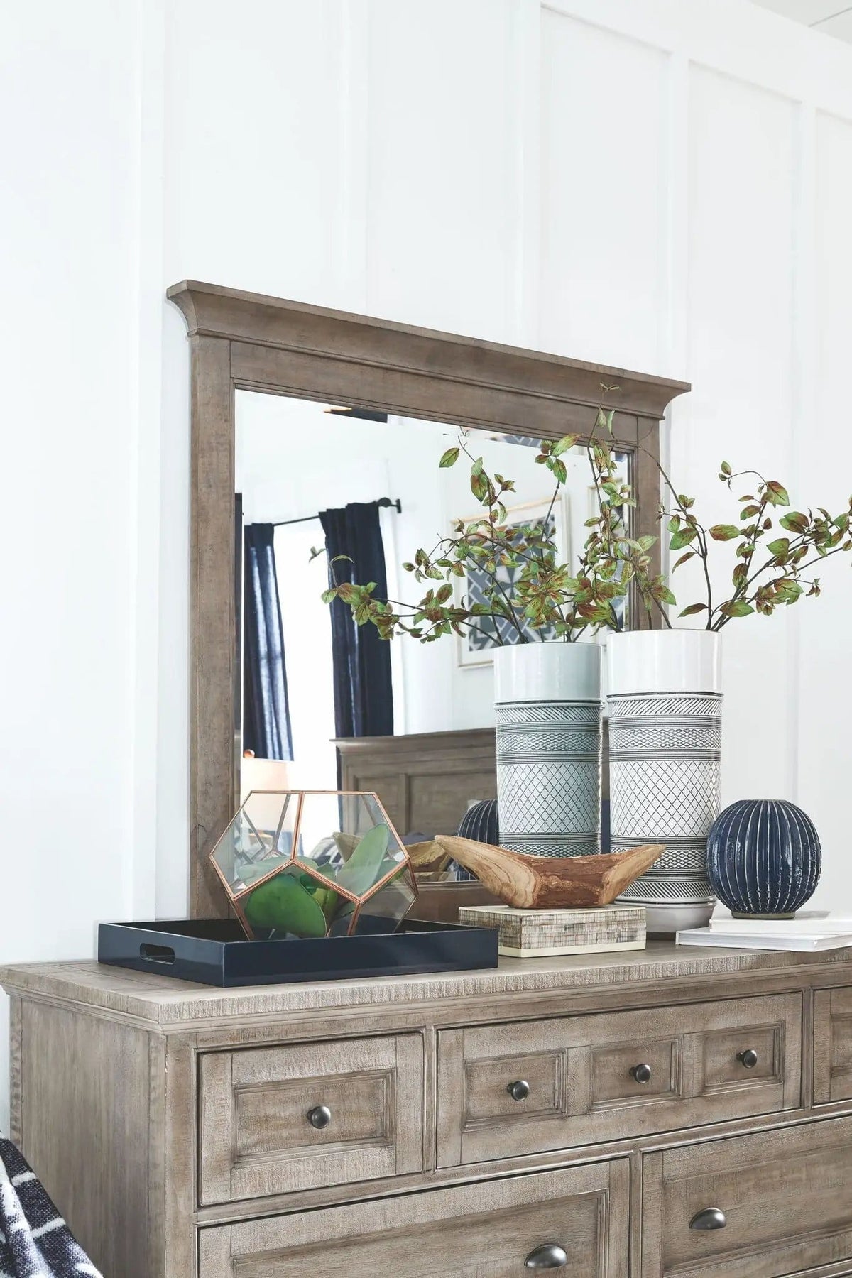 Paxton Place Wood Landscape Mirror | 2.5 x 42 x 40 in | Veneer & Wood | Dove Tail Gray