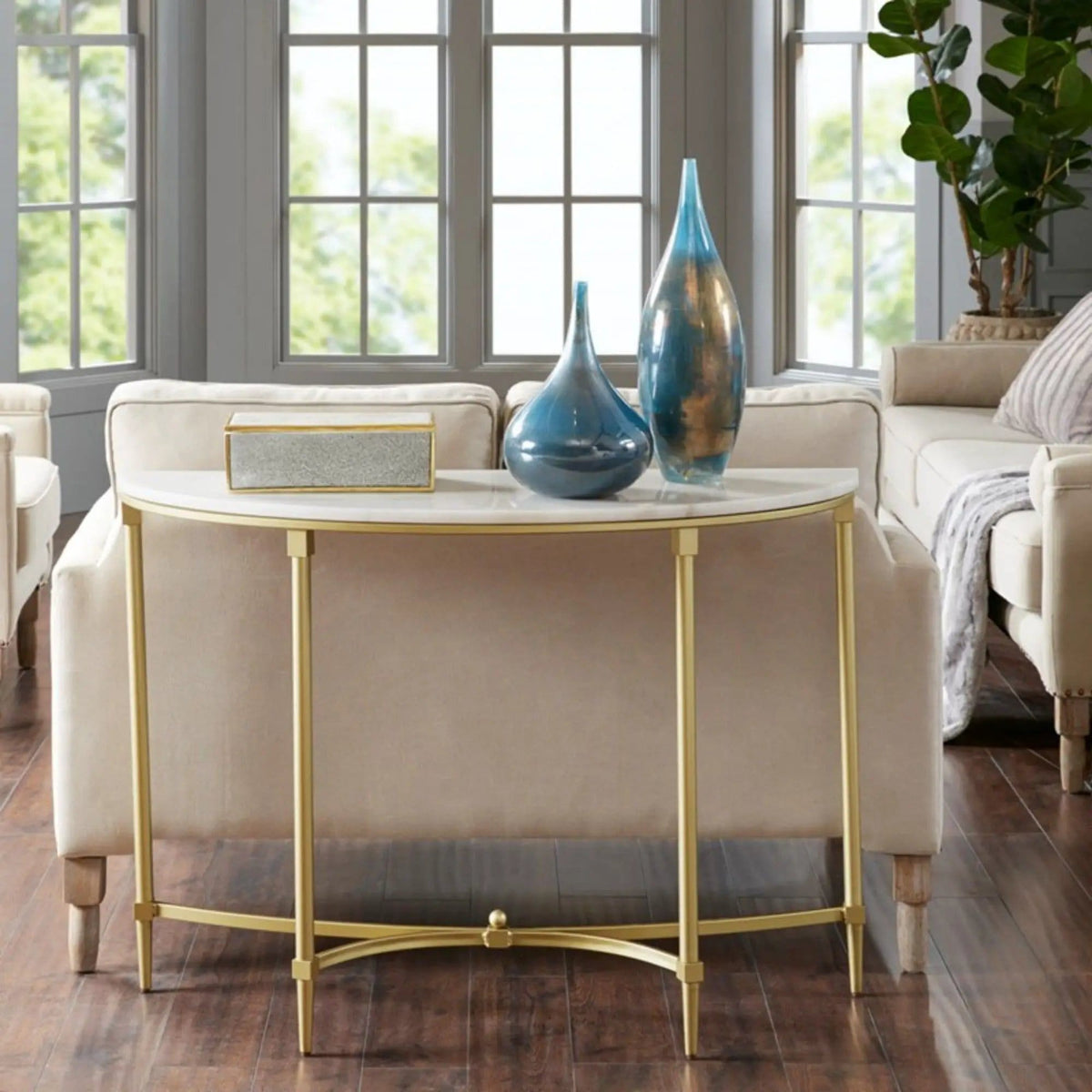 Bordeaux Console Table | 42.5 x 14.5 x 29.75 in | Marble & Metal | White / Gold