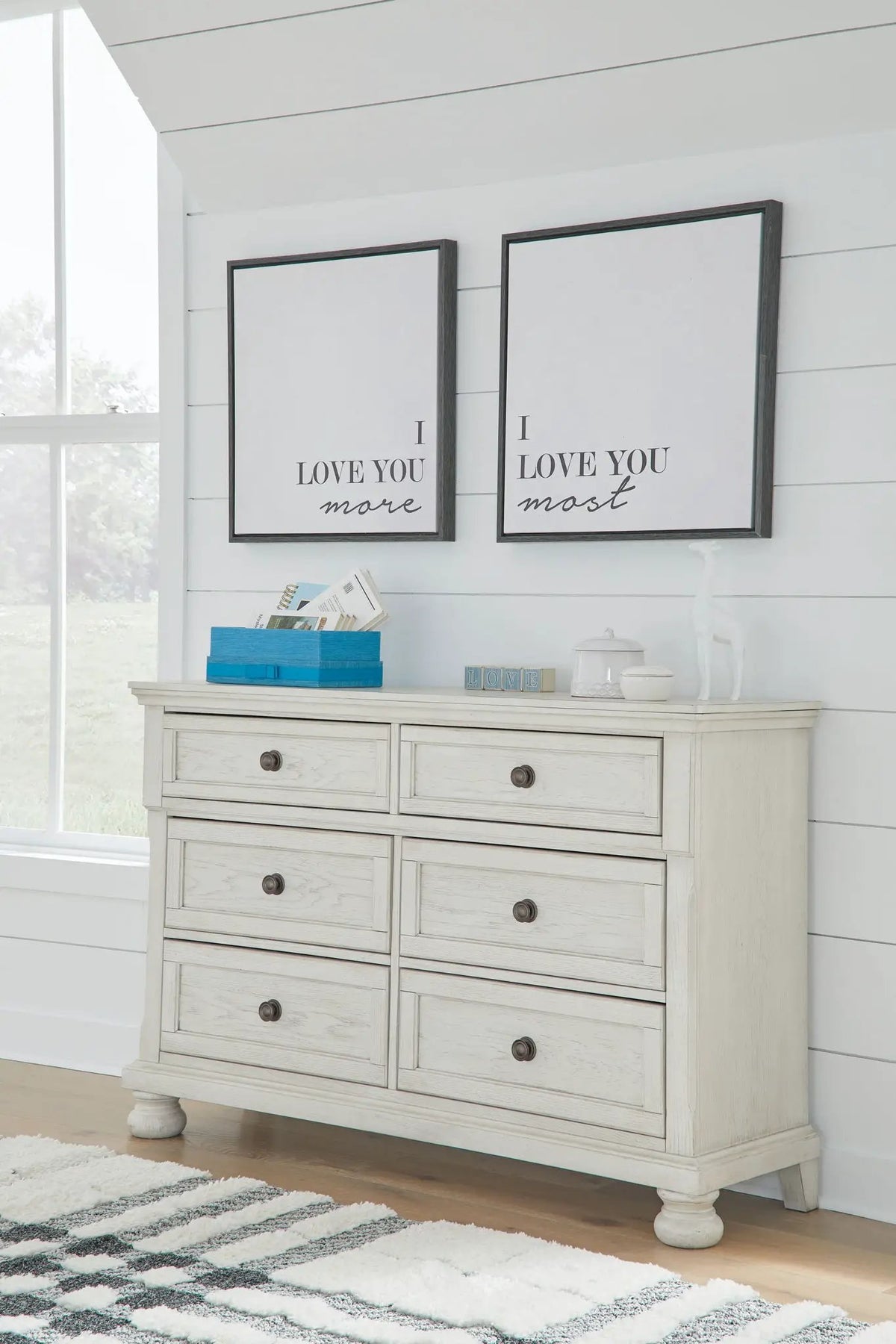 Robbinsdale Youth Sleigh Bedroom Set | 4-Piece | Storage Bed | Elegant Timeless Design