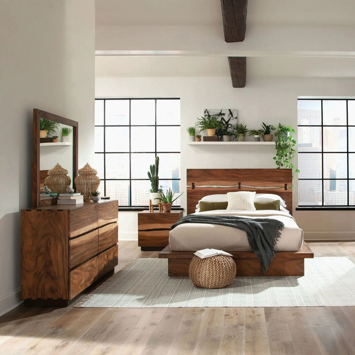 Winslow 4-piece Queen Bedroom Set Smokey (Style 2) | 4-Piece Set | Walnut & Wood | Walnut