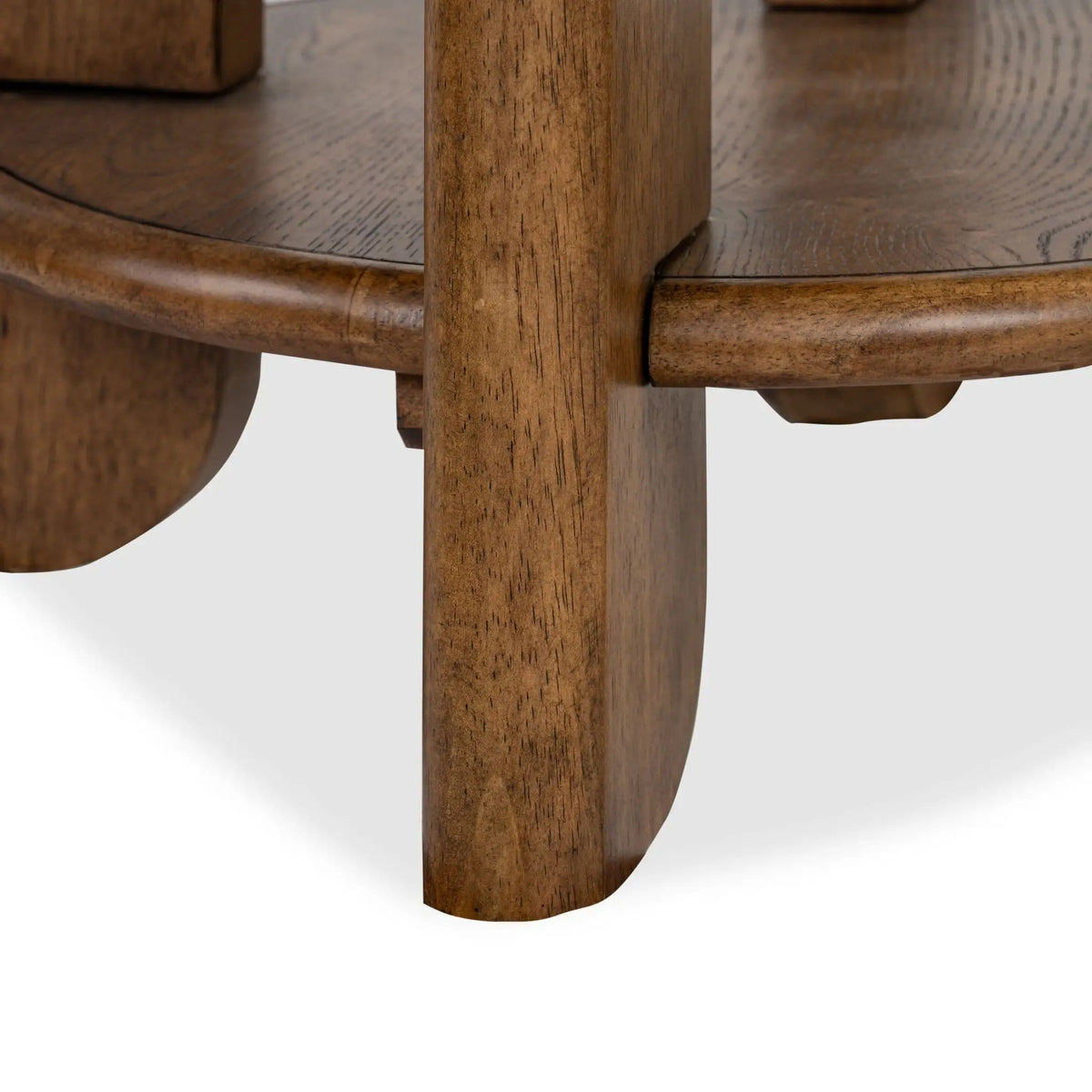 Tanner Round End Table | 24 x 24 x 26 in | Veneer & Wood | Tawny Brown