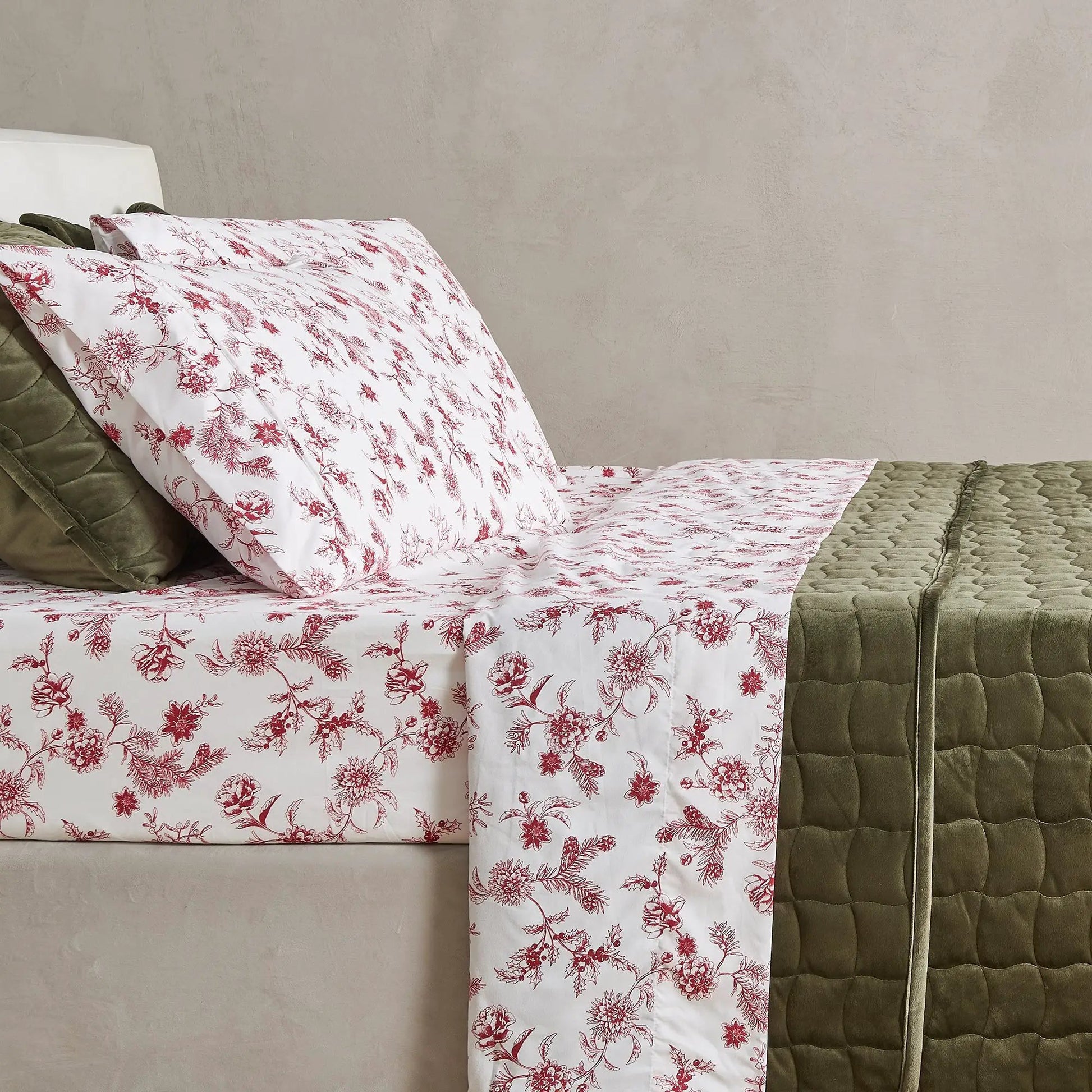 Watercolor Floral Sheet Set - Delia Collection from PriceLows™