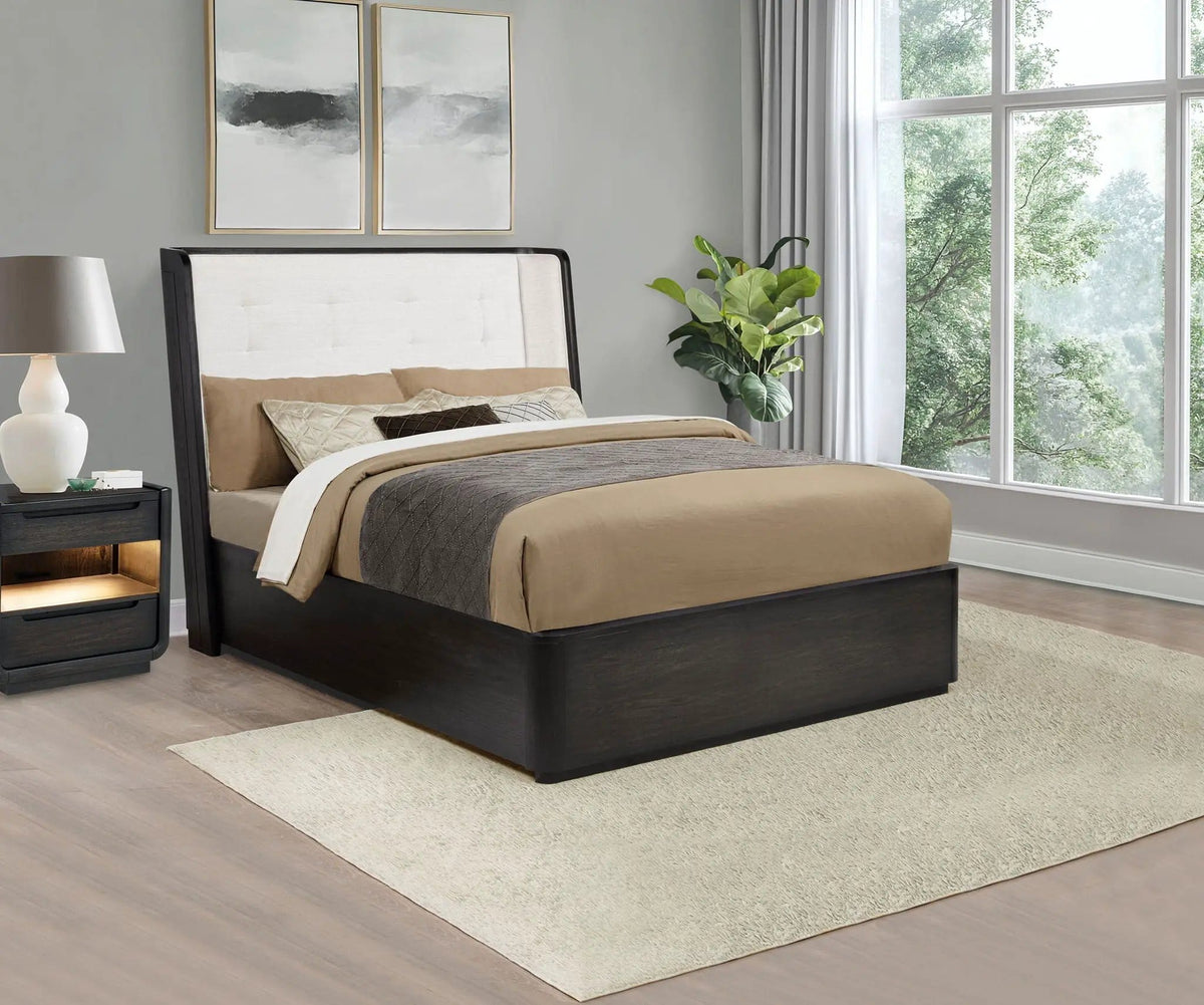 Leandro 55-inch Queen Wingback Bed Burnished | 65 x 87 x 54.75 in | Engineered Wood & Fabric | Black