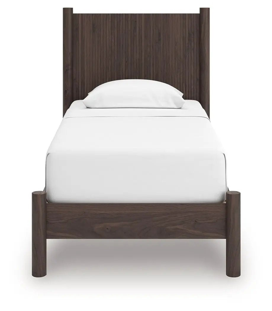 Pamytta Panel Platform Bed | Reeded Accents | Retro Boho Style | 80 Inch Length