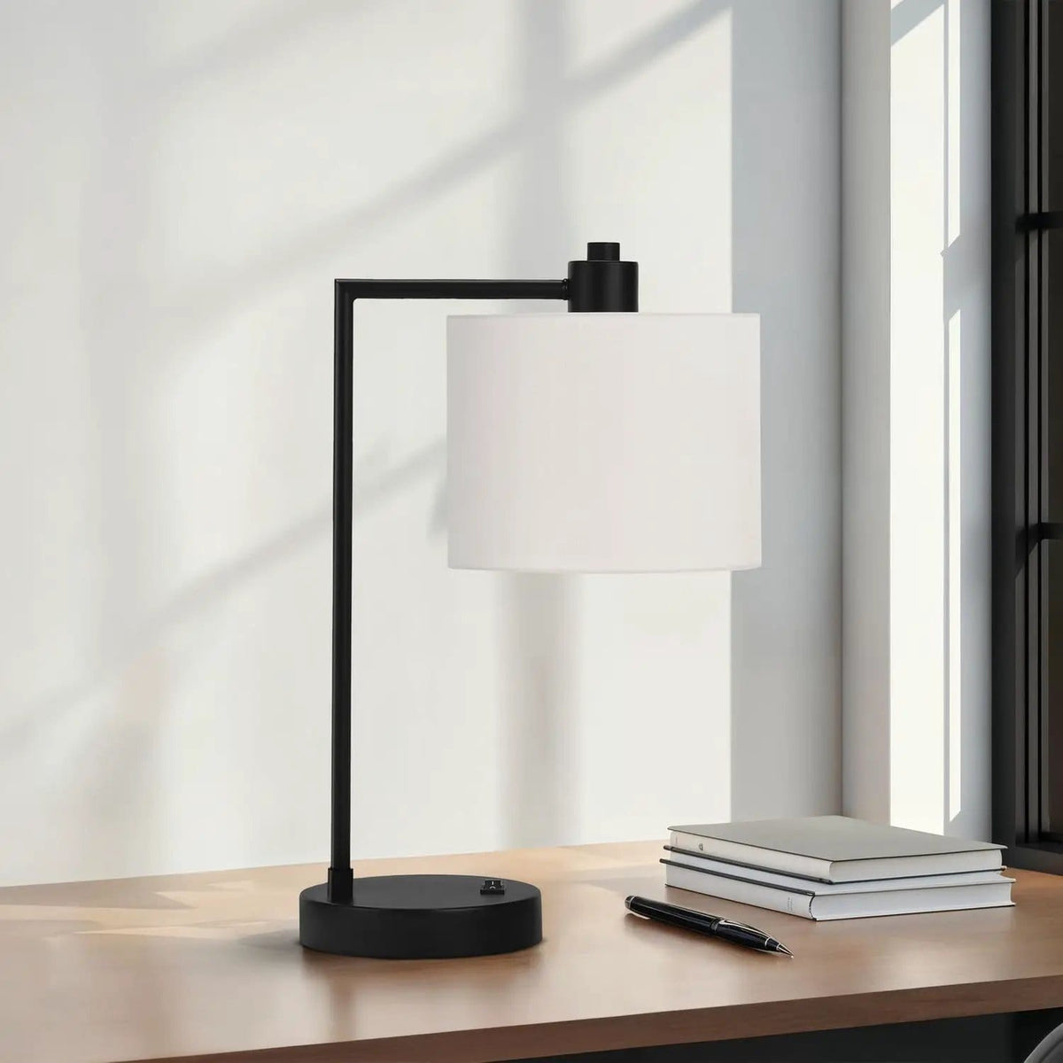 Lighting, Table Lamp, USB Port Included, Modern Black / | 11.5 x 8.75 x 19 in | Fabric & Metal | Cream