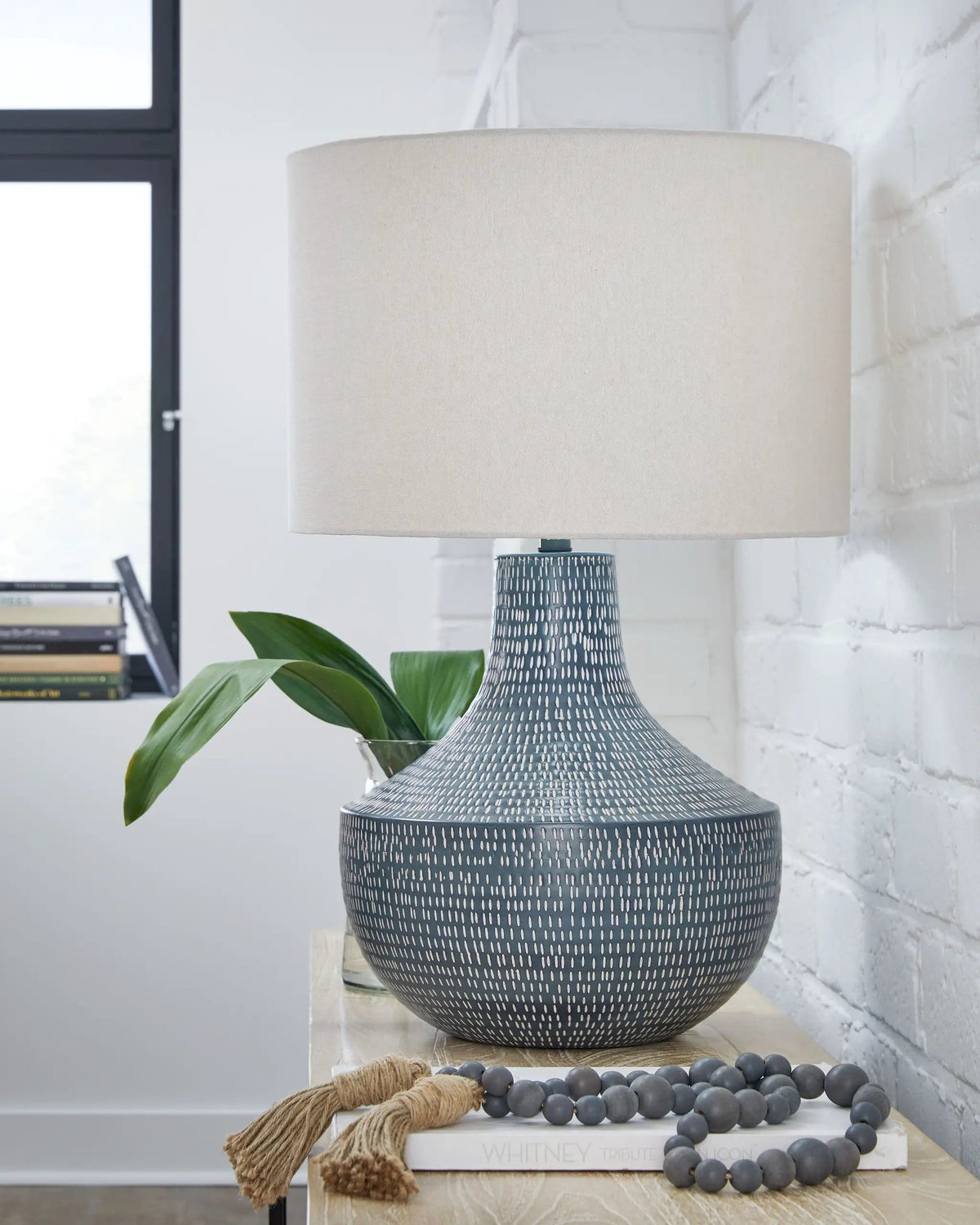 Schylarmont Metal Table Lamp | 18.13 x 18.13 x 28.5 in | Fabric & Metal | Antique Gray / White