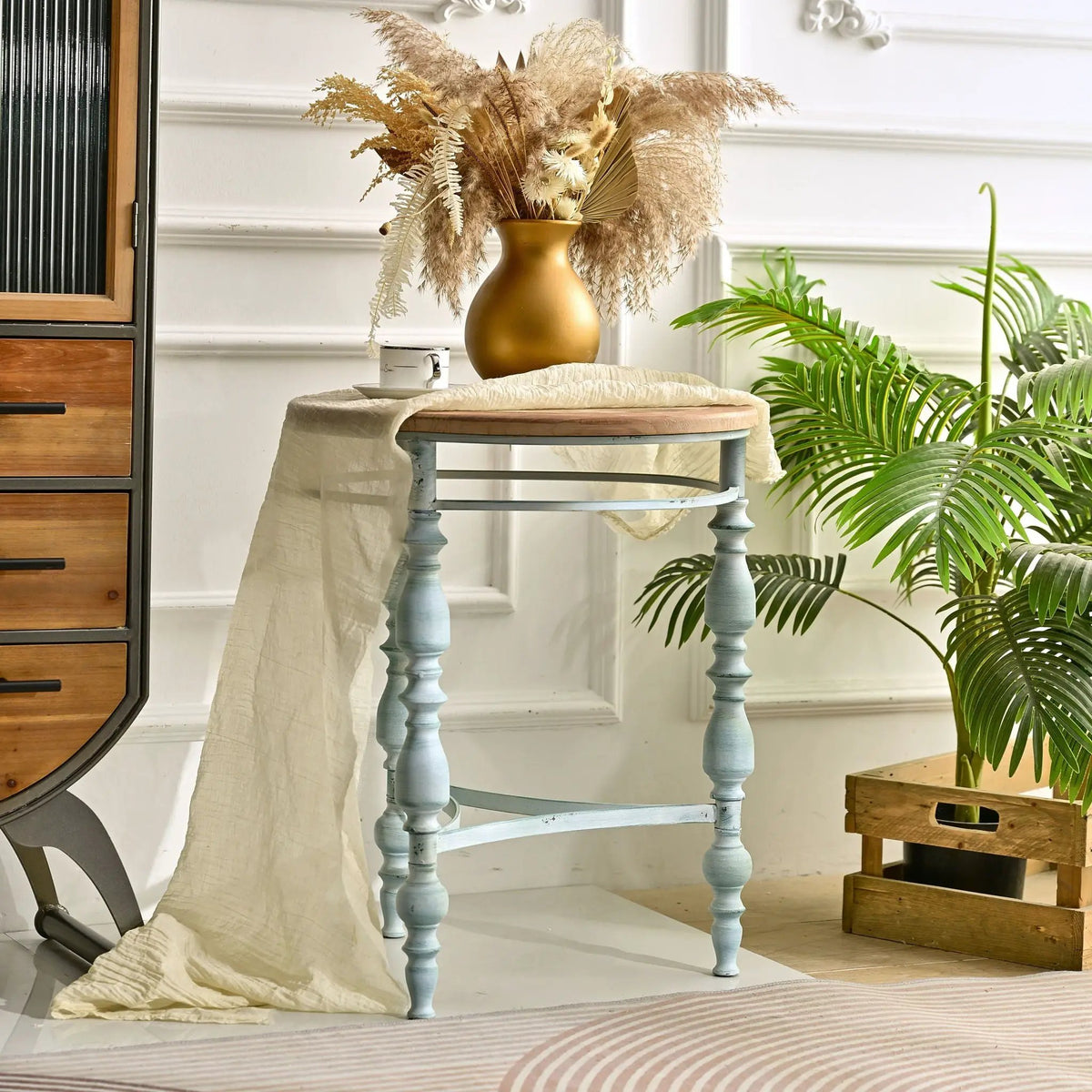 Round Carved Top Coffee Table | 31.5 Inch Diameter | Detachable Metal Legs | Easy Assembly