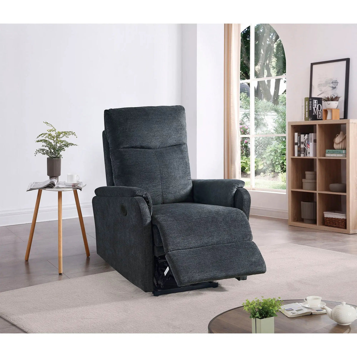 Power Recliner Chair | USB Charge Port | Modern Design | Compact Lightweight Single Chair