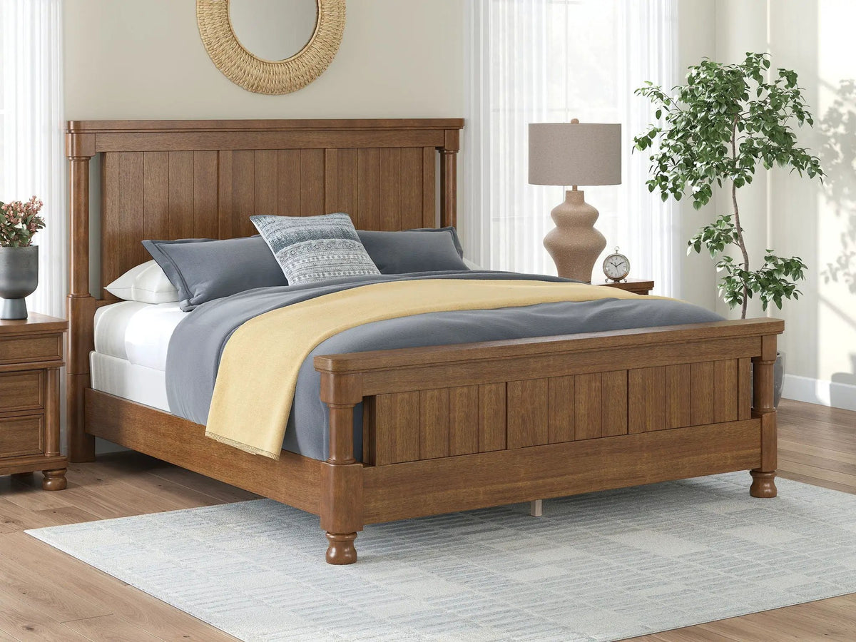 Rowlenstown Poster Bed | Casual Traditional Design | Rubbed Finish | Hefty Silhouette