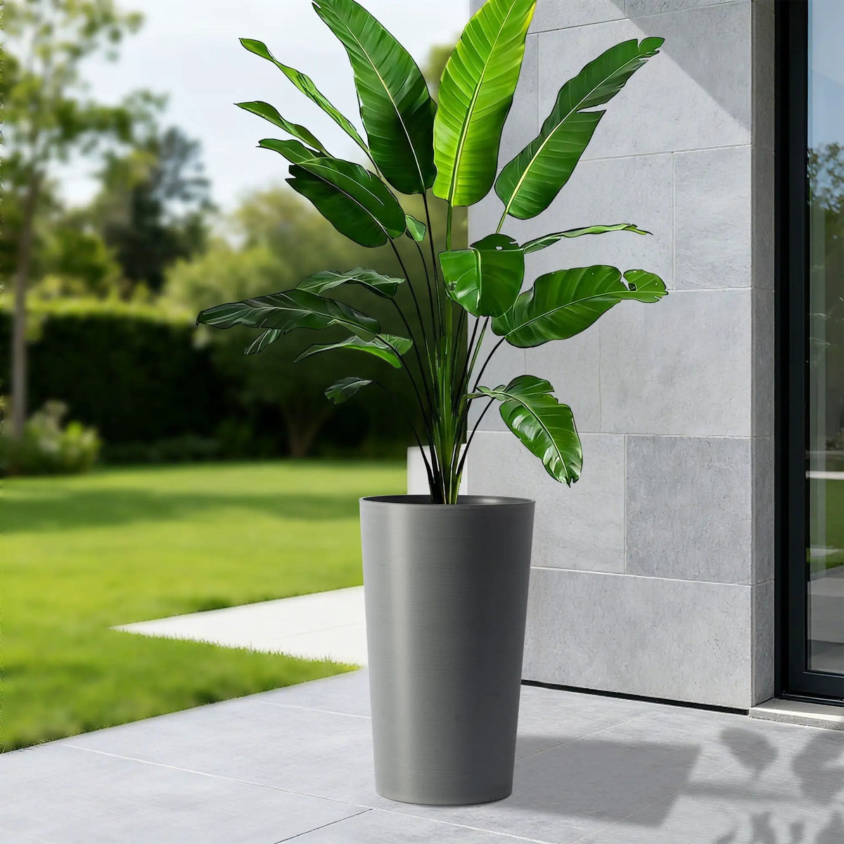 Outdoor Planters | UV Resistant | Shatterproof Polypropylene