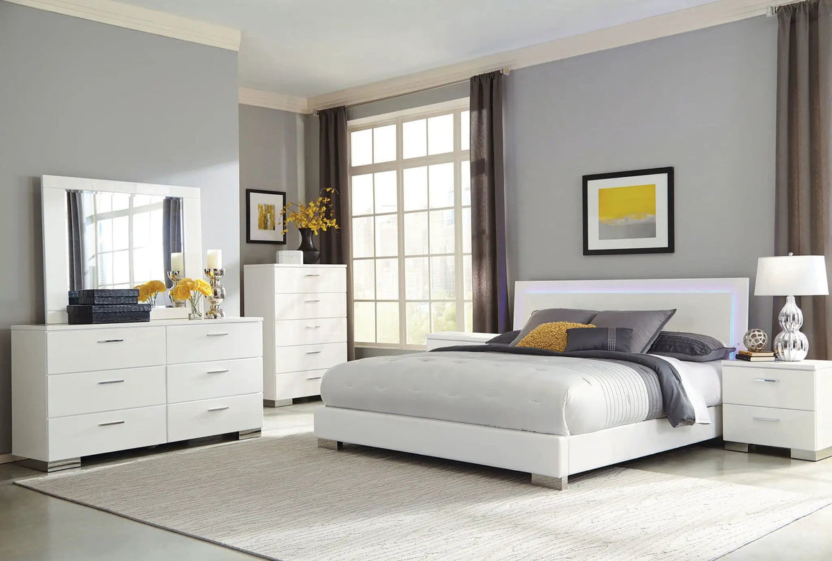 Felicity 6-piece Queen Bedroom Set White High Gloss | 6-Piece Set | Faux Leather & Metal | Bedroom