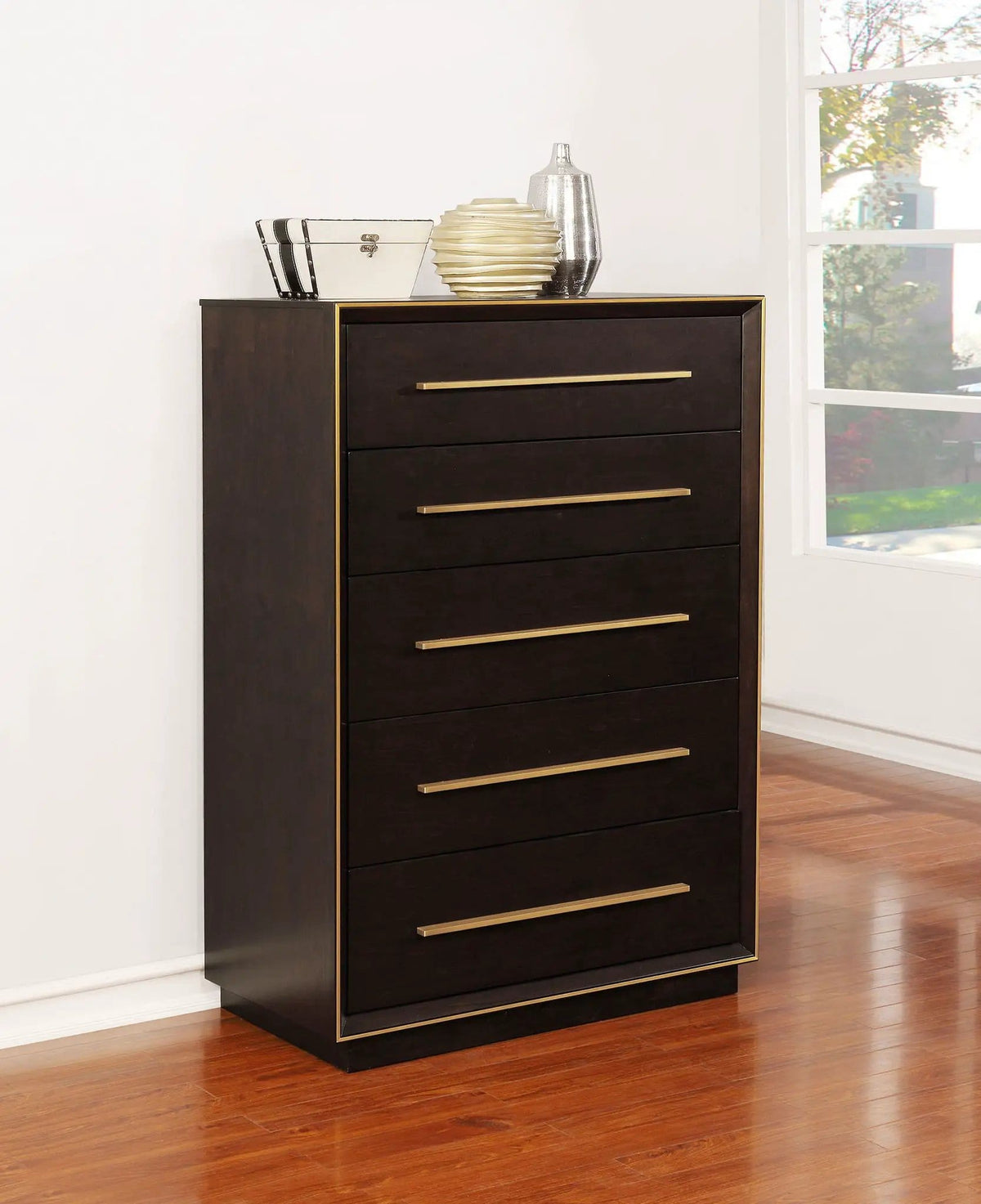 Durango 5-drawer Bedroom Chest Smoked Peppercorn | 38 x 20 x 54.5 in | Engineered Wood & Veneer | Bedroom
