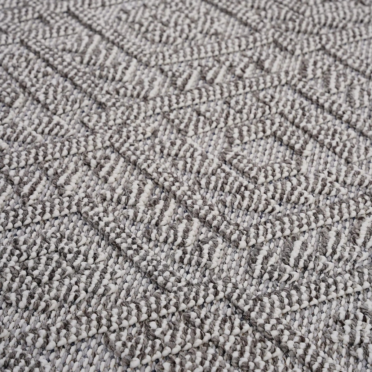 Guros Traditional Indoor Outdoor Rug | 96 x 26 Inch Runner | Stain Resistant | Non-Shedding