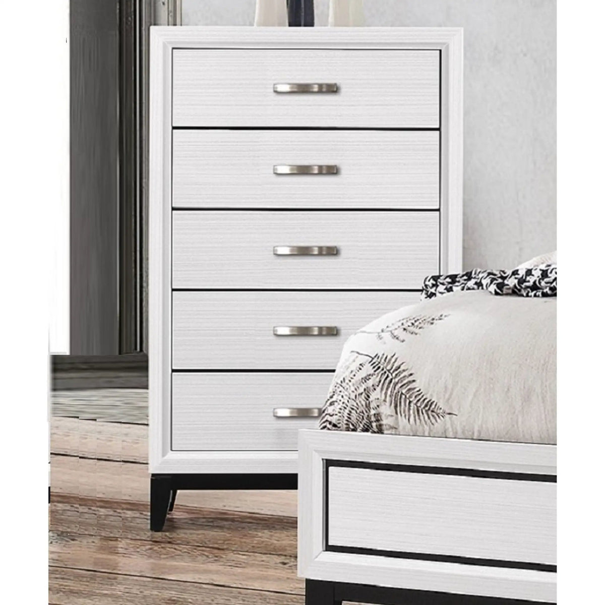Contemporary 5 Drawer Tall Chest | Neutral Finish | Five Storage Drawers | Bedroom Furniture
